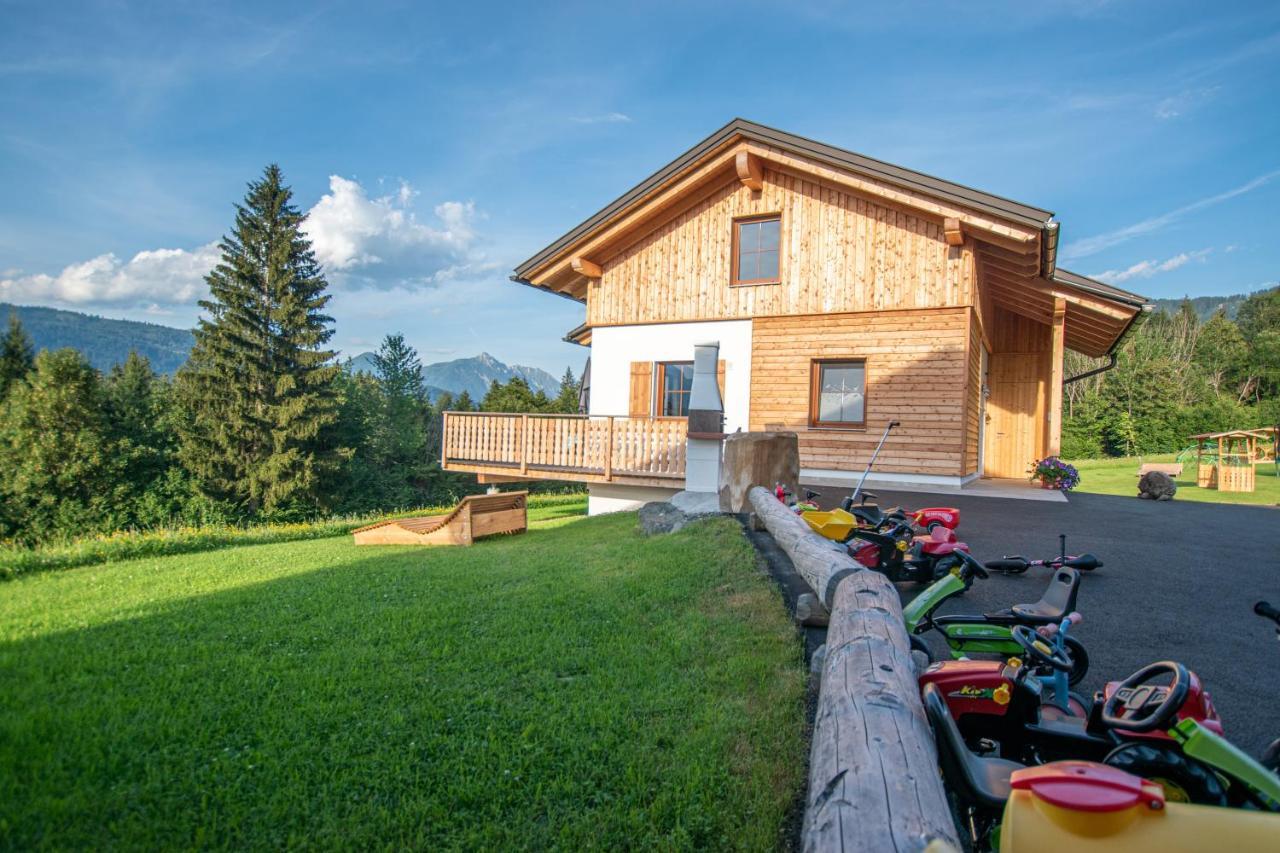 Chalets und Apartments Hauserhof Nassfeld Schlanitzen Exterior foto